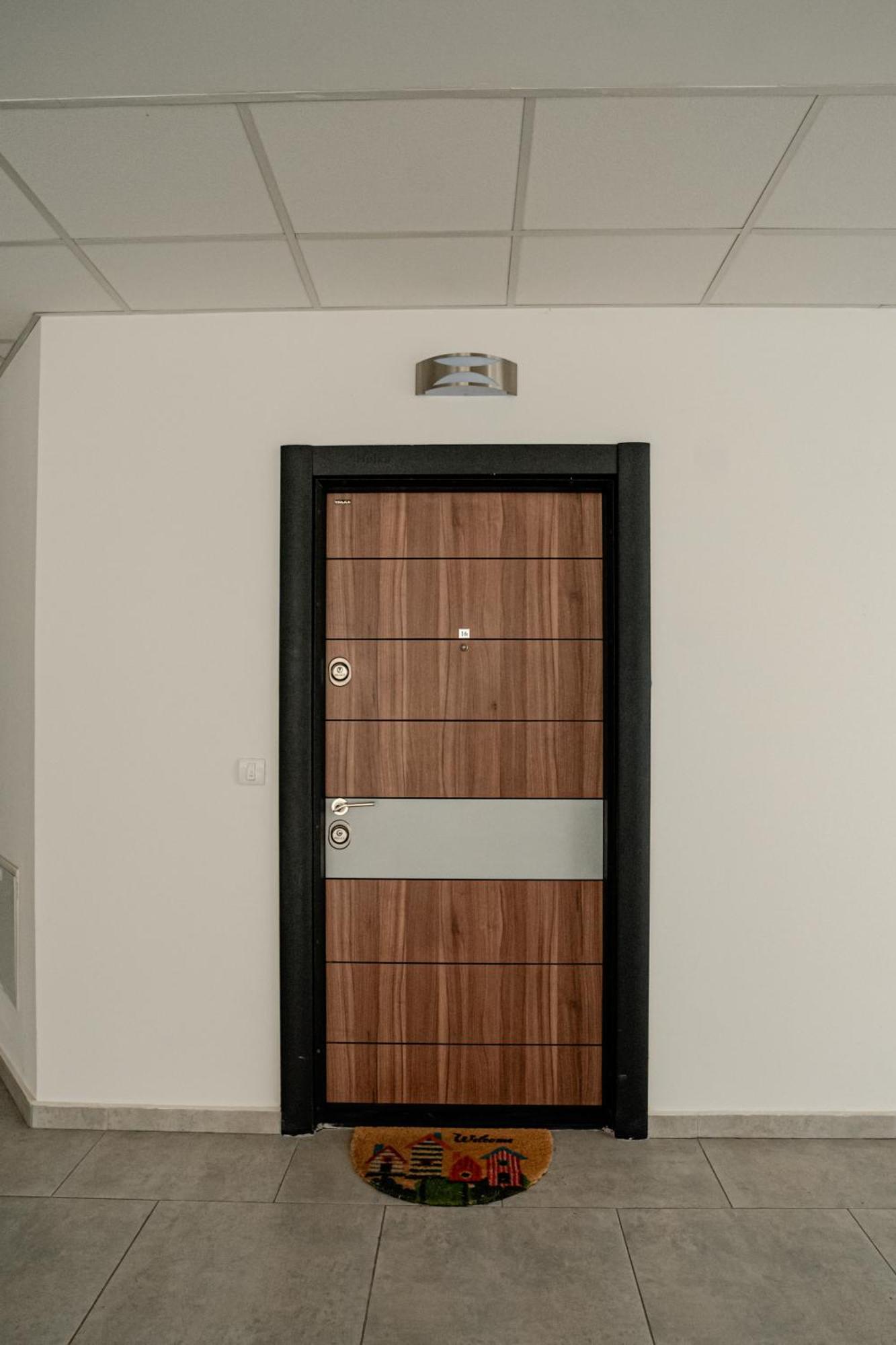 City Center Apartment Ohrid Extérieur photo